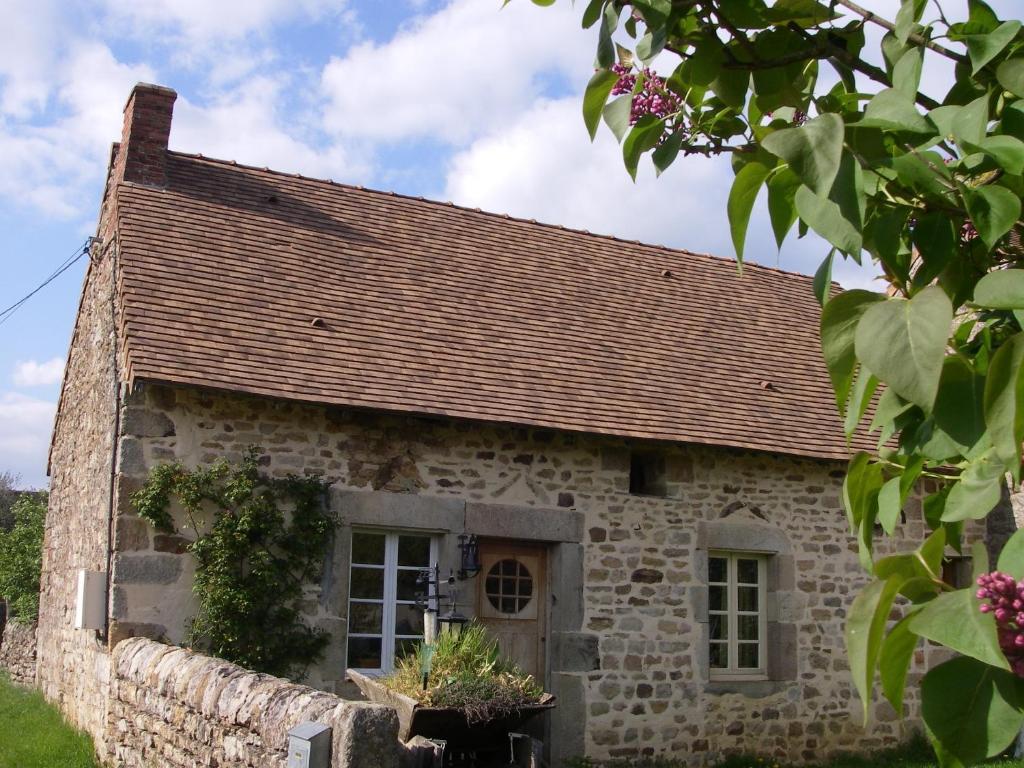 Le Trot'In Chair Martigny-le-Comte Exterior photo